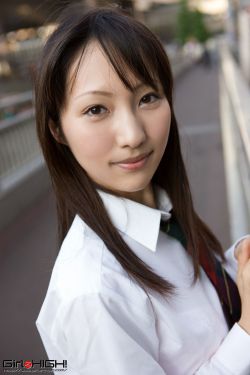 清纯可爱女生